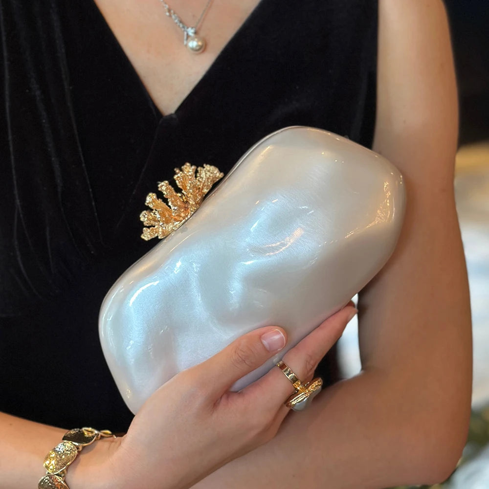 Acrylic Flower Shell Clutch Handbag for Women Wedding Evening Events