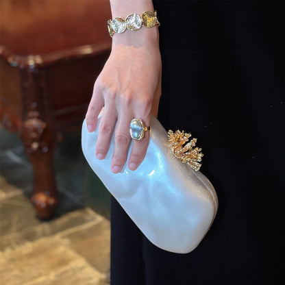 Acrylic Flower Shell Clutch Handbag for Women Wedding Evening Events