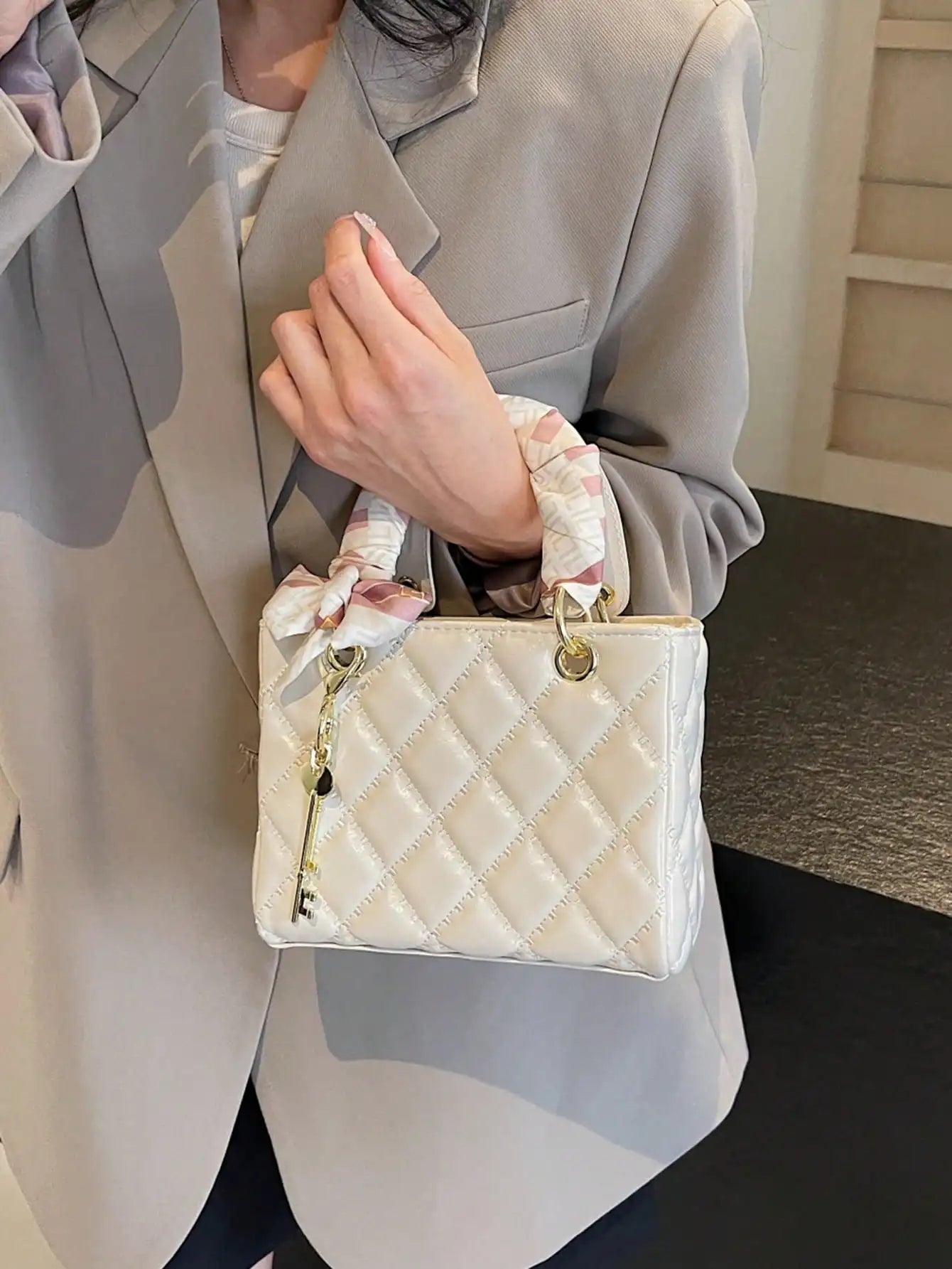 High-Quality Quilted Small Square Bag - Silk Scarf &Key Pendant,Niche Elegant Ladies Crossbody,Ideal for Dating/Gifting/Shopping