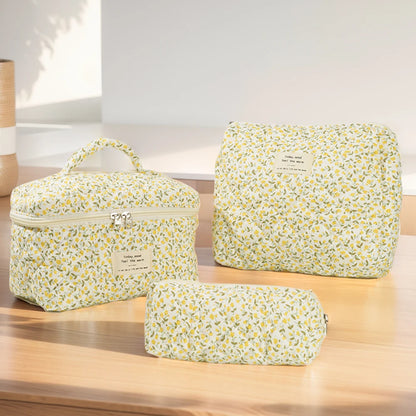 Shunmaii Quilted Makeup Bag Cosmetic Case Large Capacity