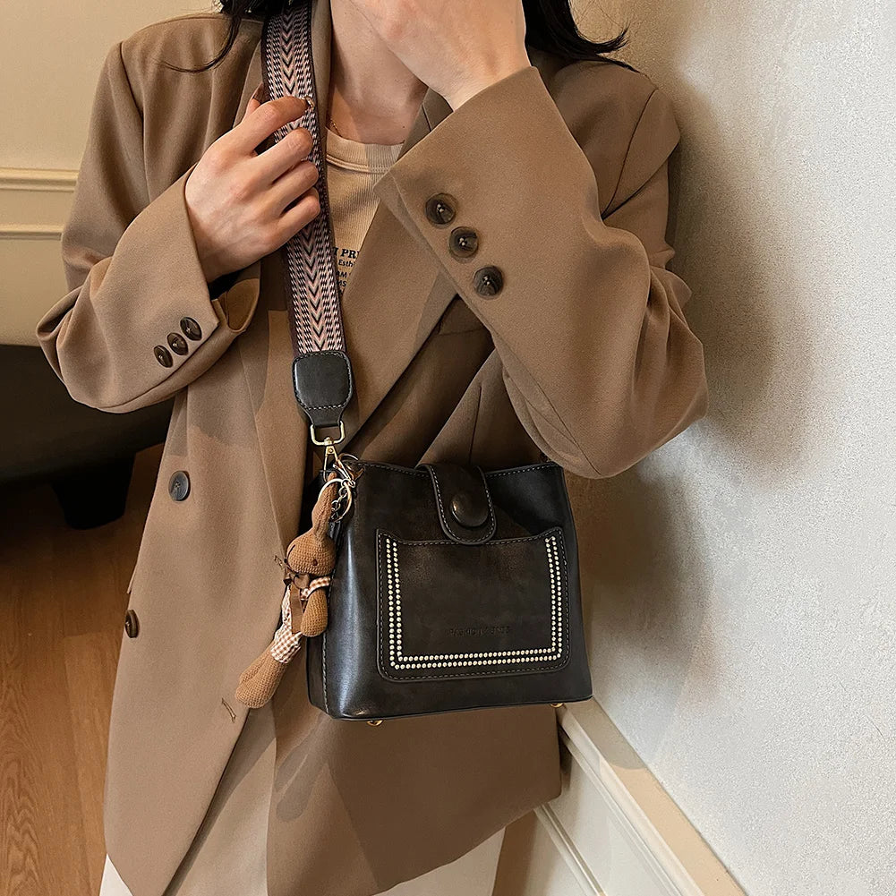 Crossbody Bag for Women with Inner Pocket Handbag PU Leather with Zipper Trendy Satchel Bag for Work Travel