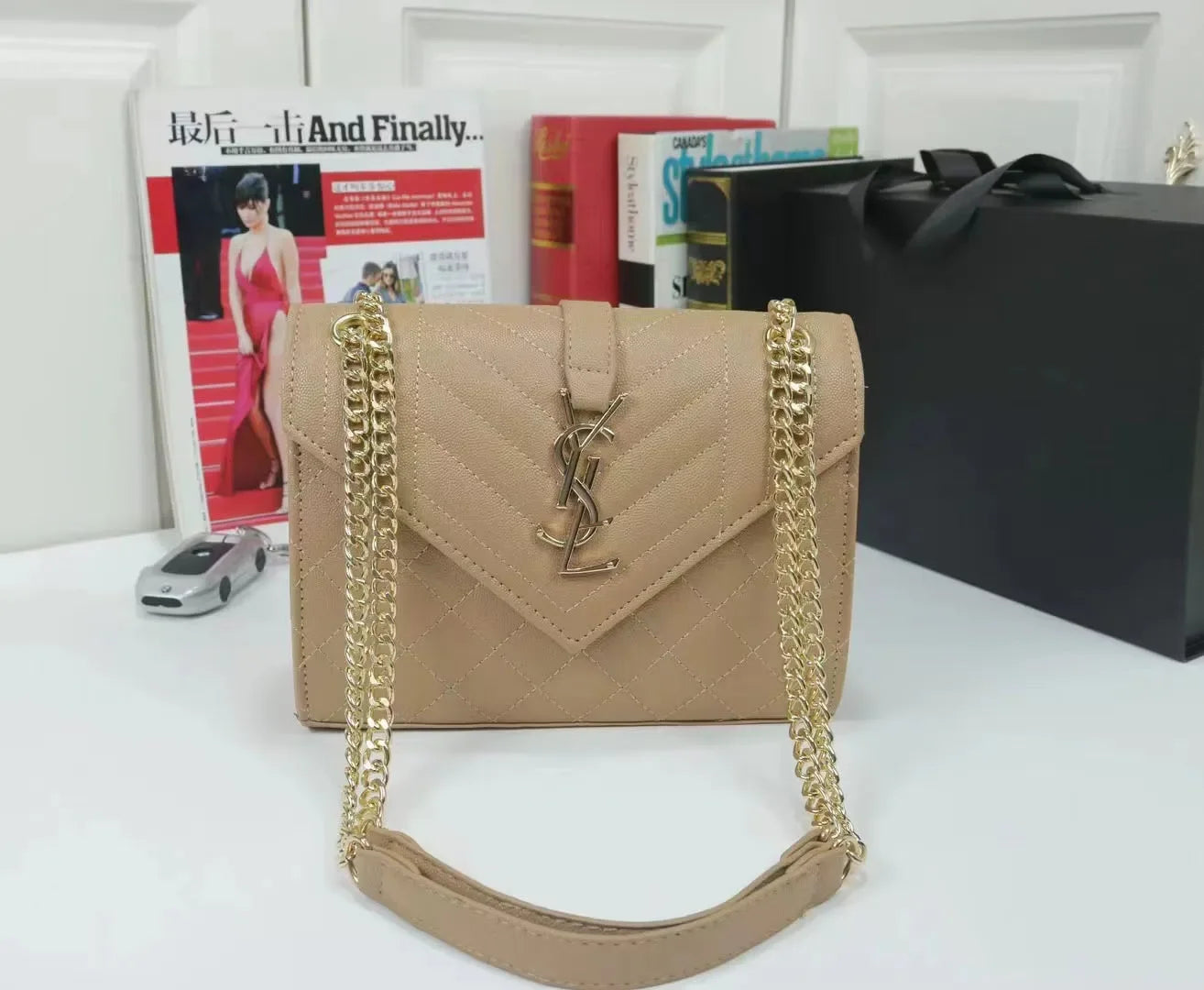 High Quality Leather Bags Women's Commuter Bags Fashion Bags Clouds Bags Handbags Crossbody Bags Shoulder Bags Chain Bags