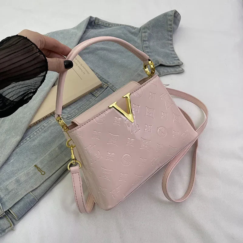 2025 Designer Hottest Shell Fashion Versatile Glossy High Quality Women Shoulder Crossbody Bag Available in Red Black and More