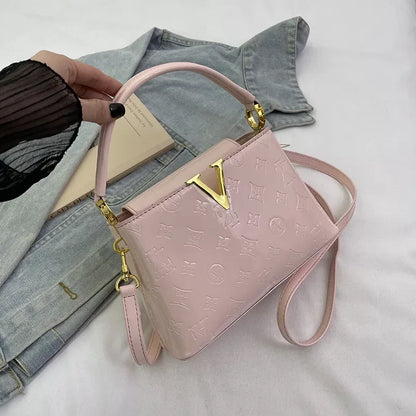 2025 Designer Hottest Shell Fashion Versatile Glossy High Quality Women Shoulder Crossbody Bag Available in Red Black and More