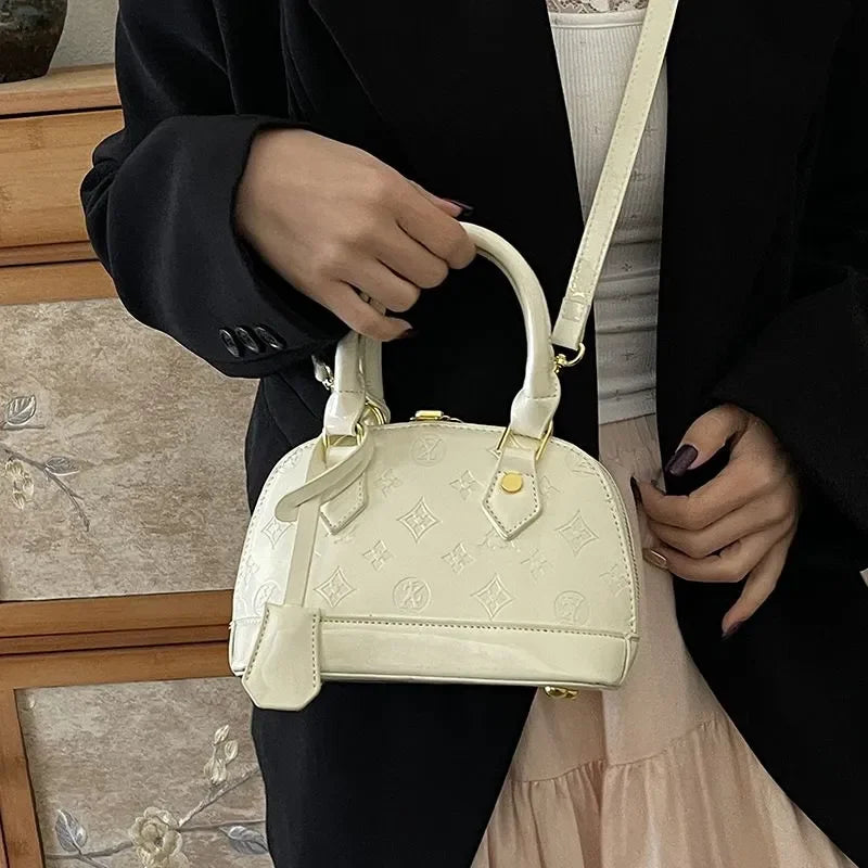 2025 Designer Hottest Shell Fashion Versatile Glossy High Quality Women Shoulder Crossbody Bag Available in Red Black and More